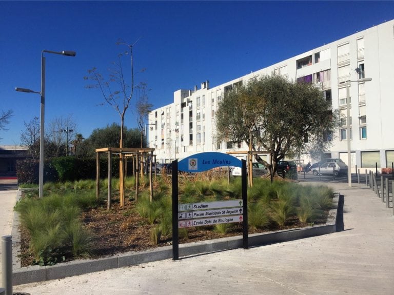 place de la piscine aux moulins