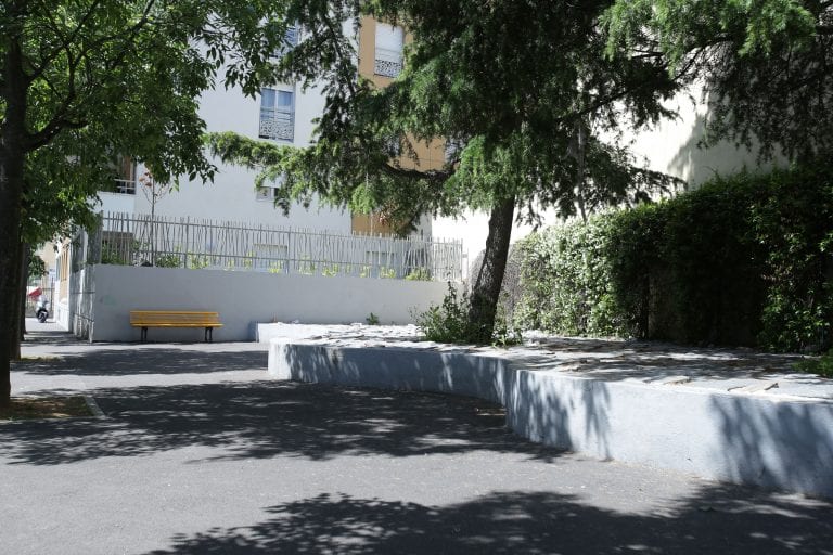 022U3893